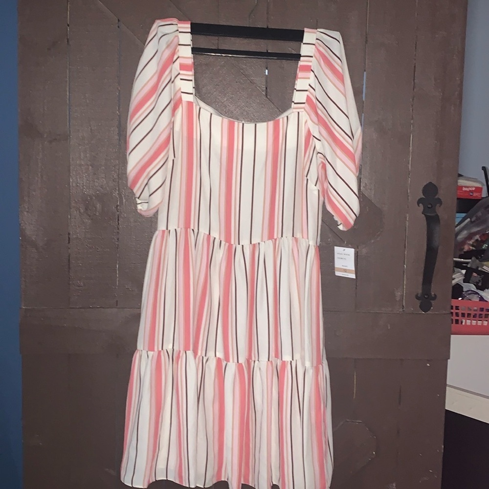 Gabby Skye- woman’s dress